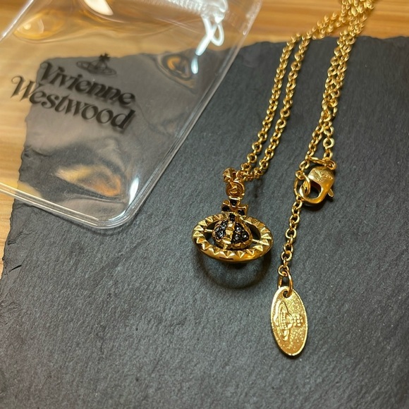 Vivienne Westwood Jewelry - VIVIENNE Westwood small gold tone pendant necklace